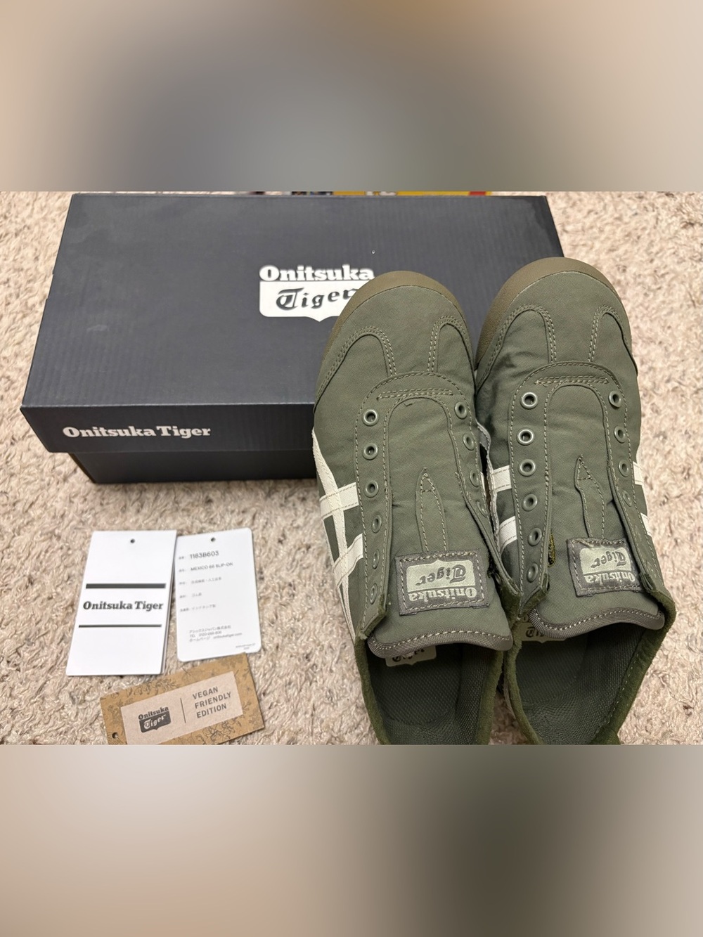 Onitsuka Tiger Mexico 66 Slip-On Sneakers - Olive Green/White Unisex